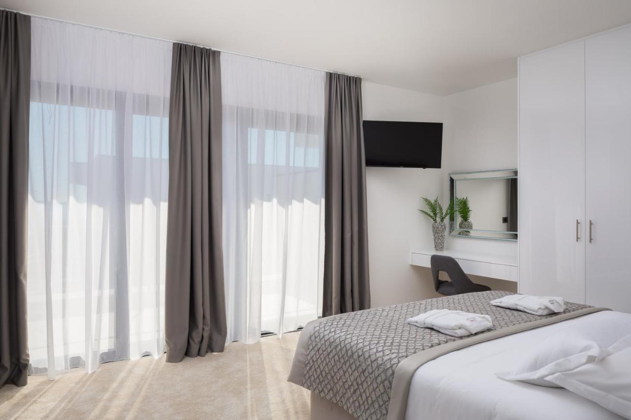 Luxury Apartments Baotic Трогір Екстер'єр фото