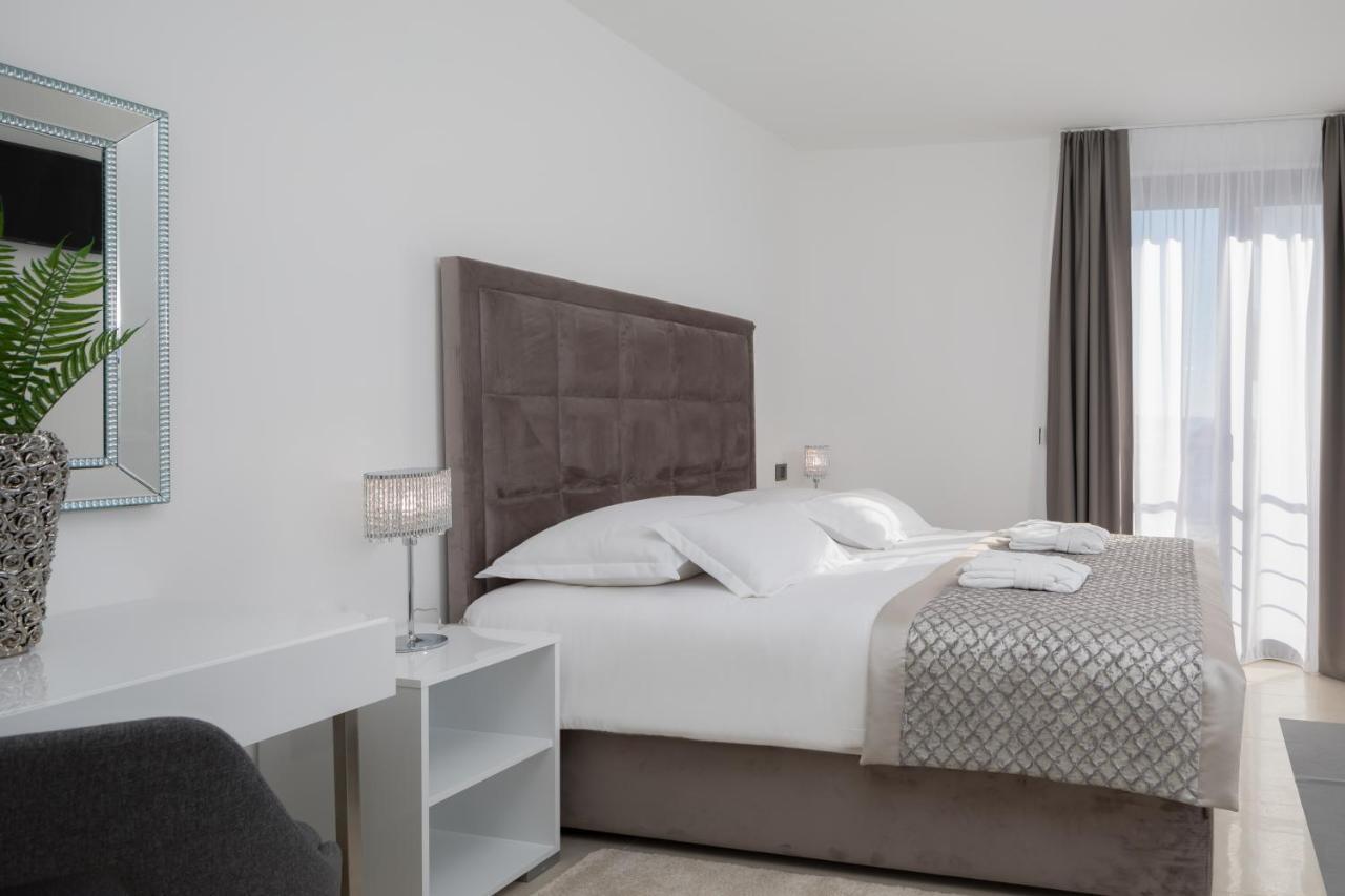 Luxury Apartments Baotic Трогір Екстер'єр фото