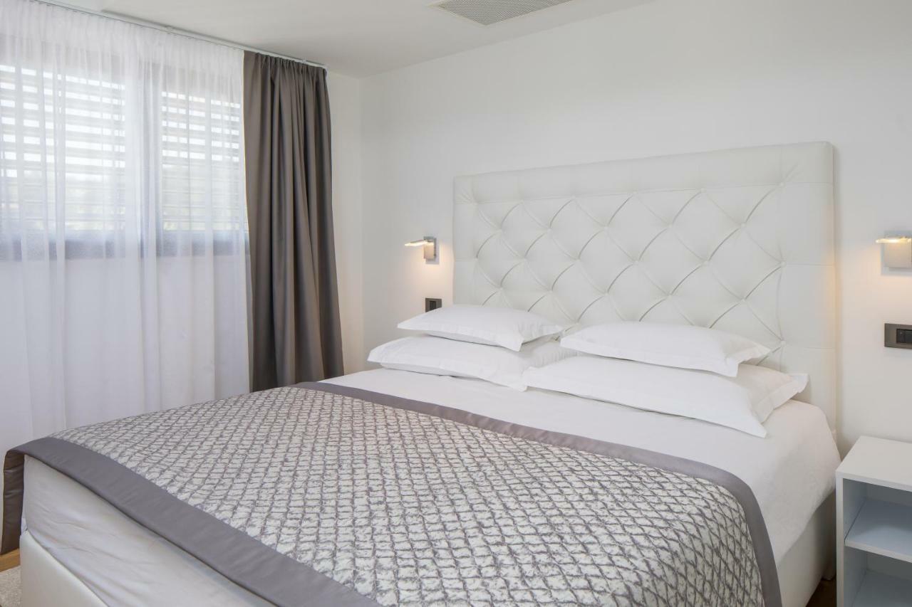 Luxury Apartments Baotic Трогір Екстер'єр фото